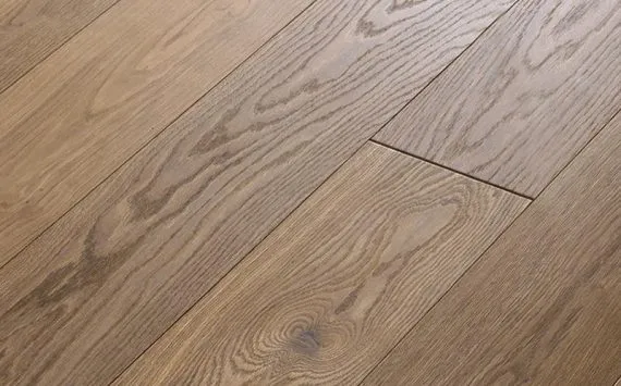 Pavimento Foglie d'Oro réguas contraplacado Ca Corner