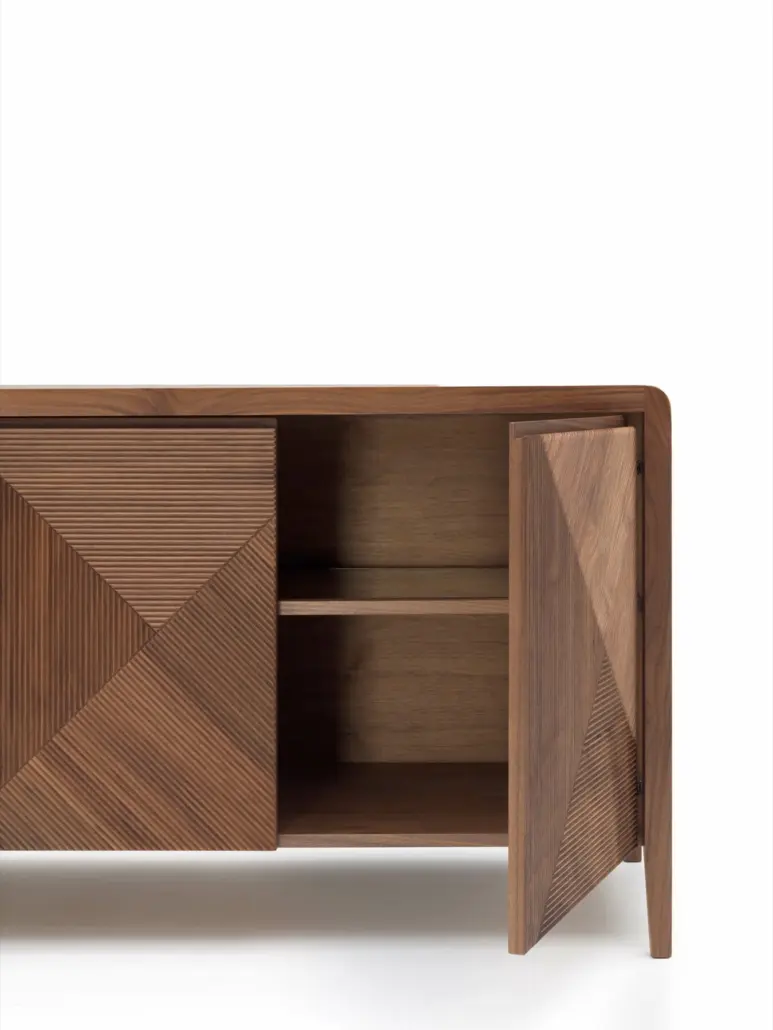 Arte Brotto Leonardo - Aparador portas com dobradiças